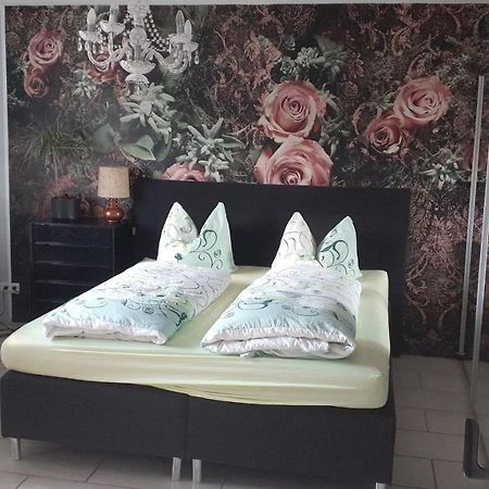 Bauernhof Privatzimmer Hortus Sandrine Gemeinschaftsbad Free Wifi Hausbreitenbach 外观 照片