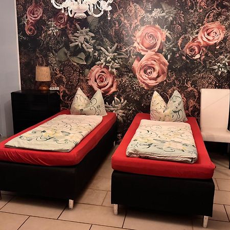 Bauernhof Privatzimmer Hortus Sandrine Gemeinschaftsbad Free Wifi Hausbreitenbach 外观 照片